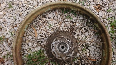 Roue avant manurhin avant entretien