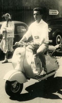 Lambretta papa de Phil Carnac 1956.JPG
