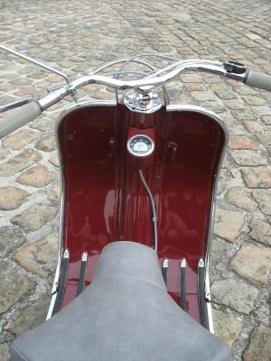 Lambretta 53 terminé52.JPG