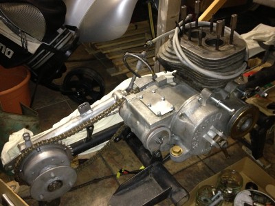 B250_moteur_netoyé_1.JPG