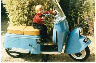 Théo BM 250.jpg (57.02 Kio) Consulté 18131 fois Pour ceux qui ont vu Théo rouler sur le Paris Nice et le Manurhin......la piqûre date de loin !